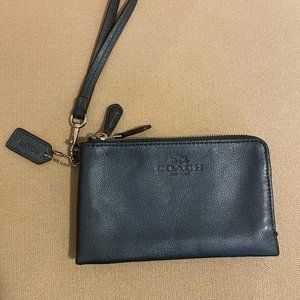 NWOT Coach wristlet